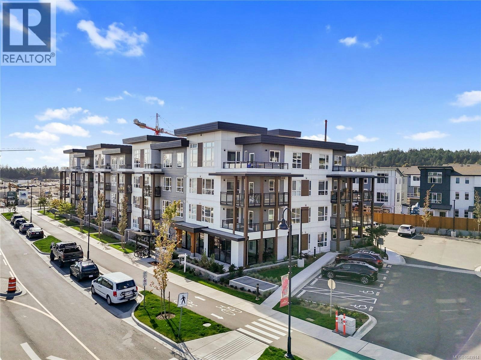 308 3564b Ryder Hesjedal Way, Colwood, BC, V9C 0V4