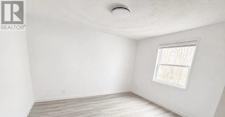167 Ruggles Avenue, Richmond Hill, ON, L4C 1Y3 - 2