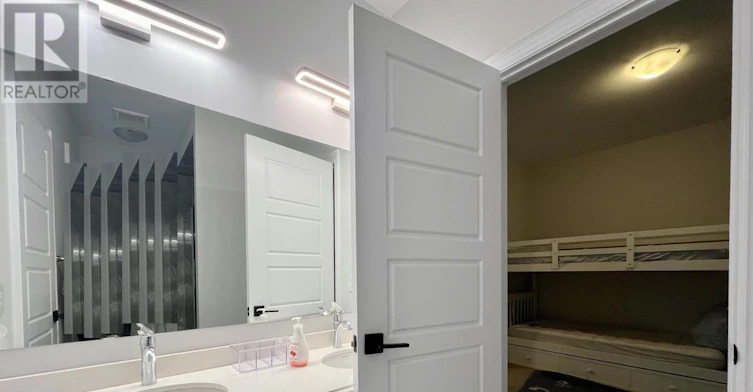 152 Marvin Avenue, Oakville, ON, L6H 0Z7 - 32
