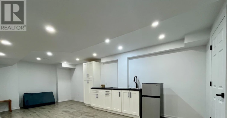 152 Marvin Avenue, Oakville, ON, L6H 0Z7 - 23