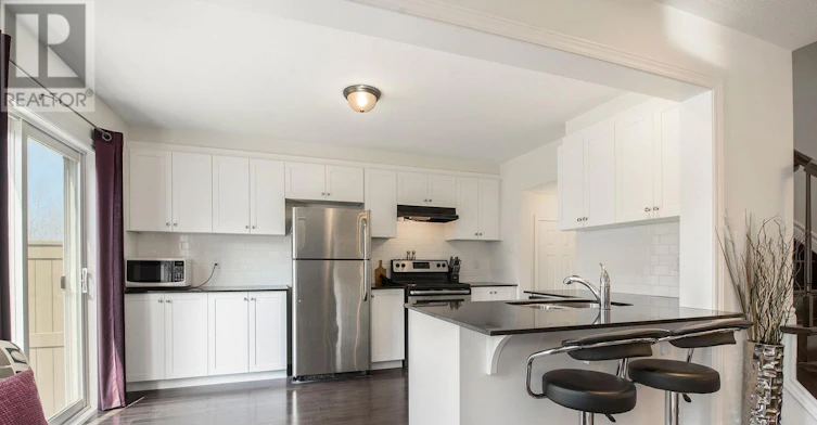 141 Maestro Avenue, Ottawa, ON, K2S 1B9 - 9