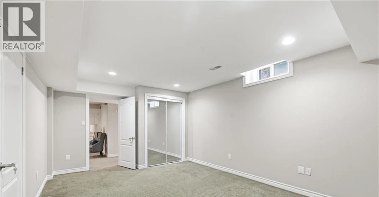 Lower-15 Pelham Drive, Hamilton, ON, L9K 1L4 - 7