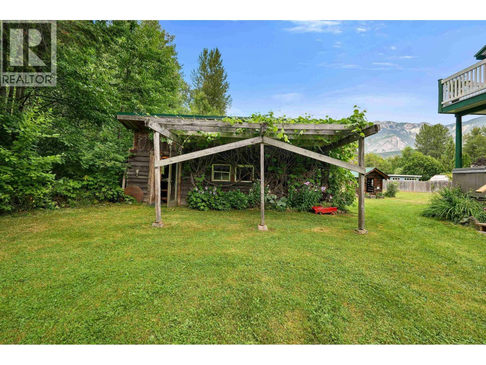 1985 99 Highway, Pemberton, BC, V0N 2K0 - 29