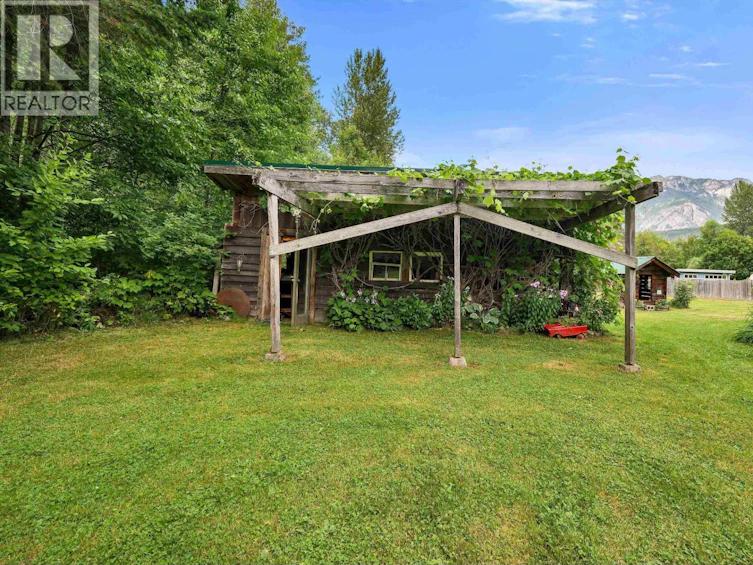 1985 99 Highway, Pemberton, BC, V0N 2K0 - 29