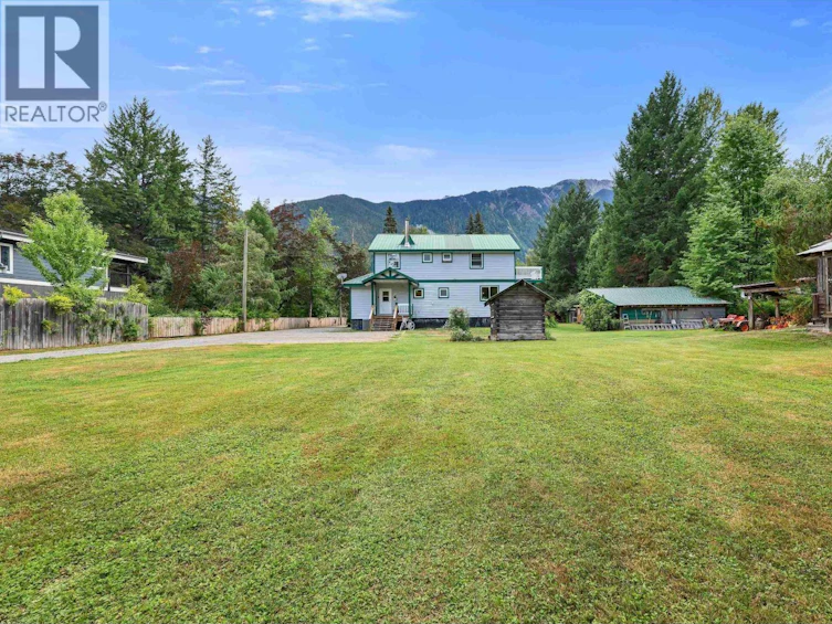 1985 99 Highway, Pemberton, BC, V0N 2K0 - 32
