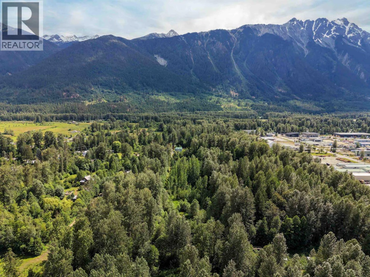 1985 99 Highway, Pemberton, BC, V0N 2K0 - 37
