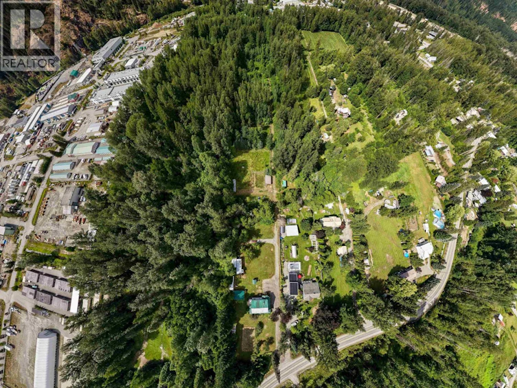 1985 99 Highway, Pemberton, BC, V0N 2K0 - 39