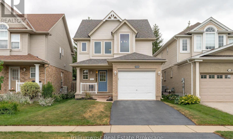518 Brookmill Crescent