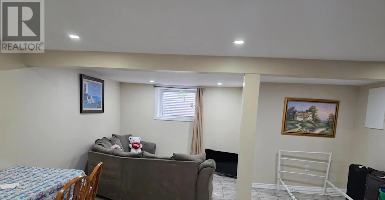 79 Gulliver Crescent, Brampton, ON, L6S 1T1 - 2