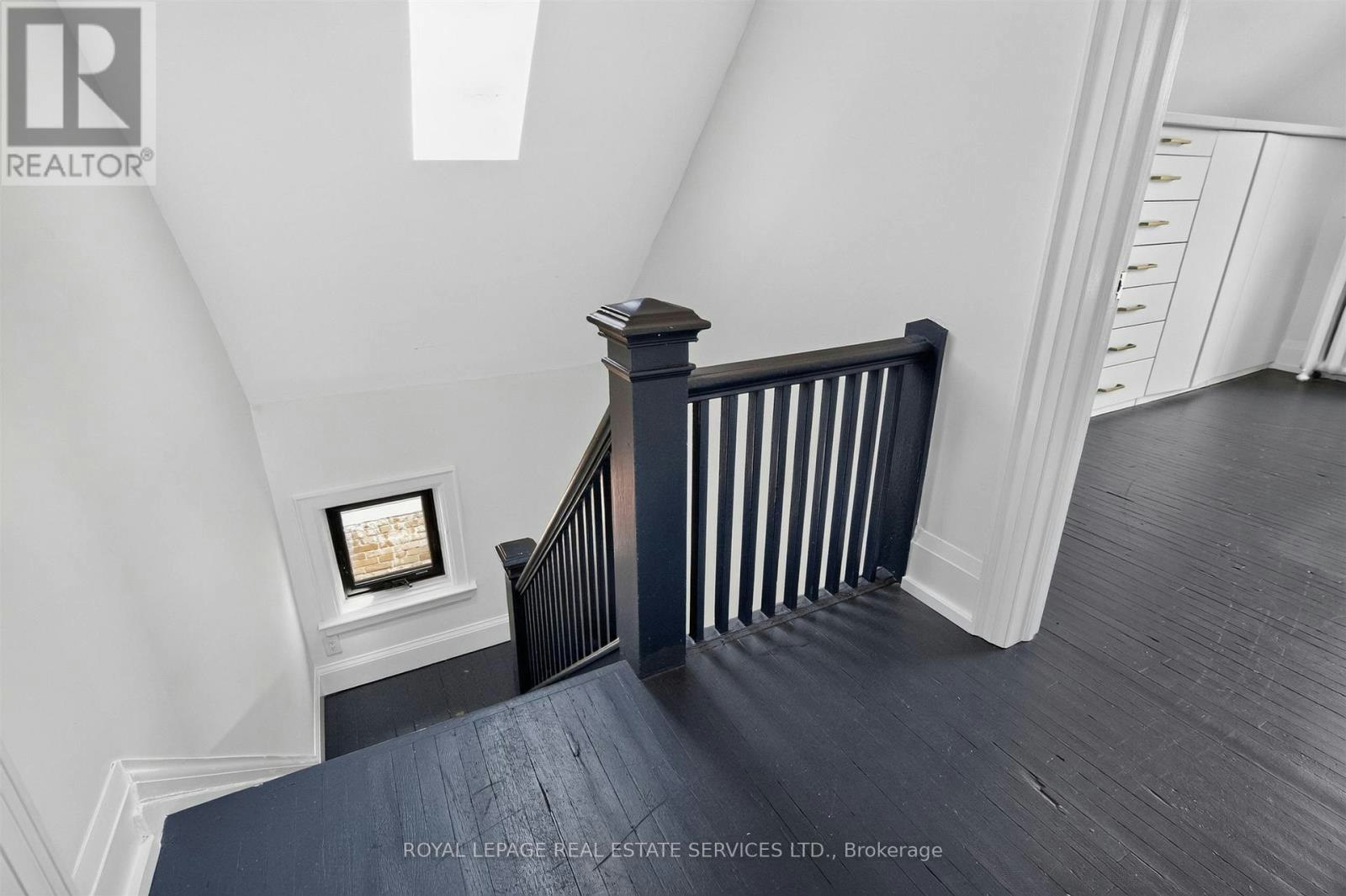 UPPER 2ND/3RD-27 St Johns Road, Toronto, ON, M6P 1T7 - 13