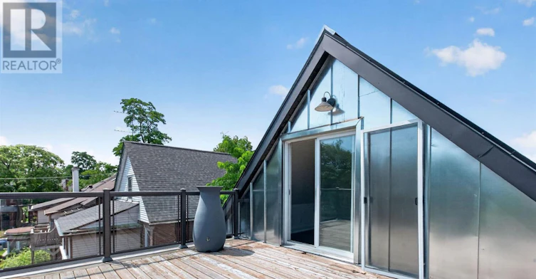 UPPER 2ND/3RD-27 St Johns Road, Toronto, ON, M6P 1T7 - 20