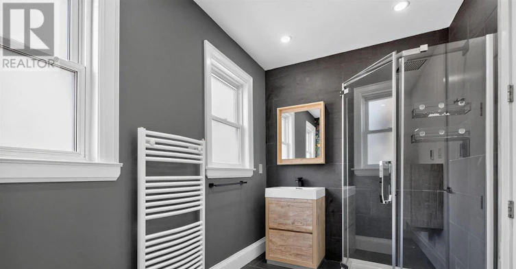 UPPER 2ND/3RD-27 St Johns Road, Toronto, ON, M6P 1T7 - 17