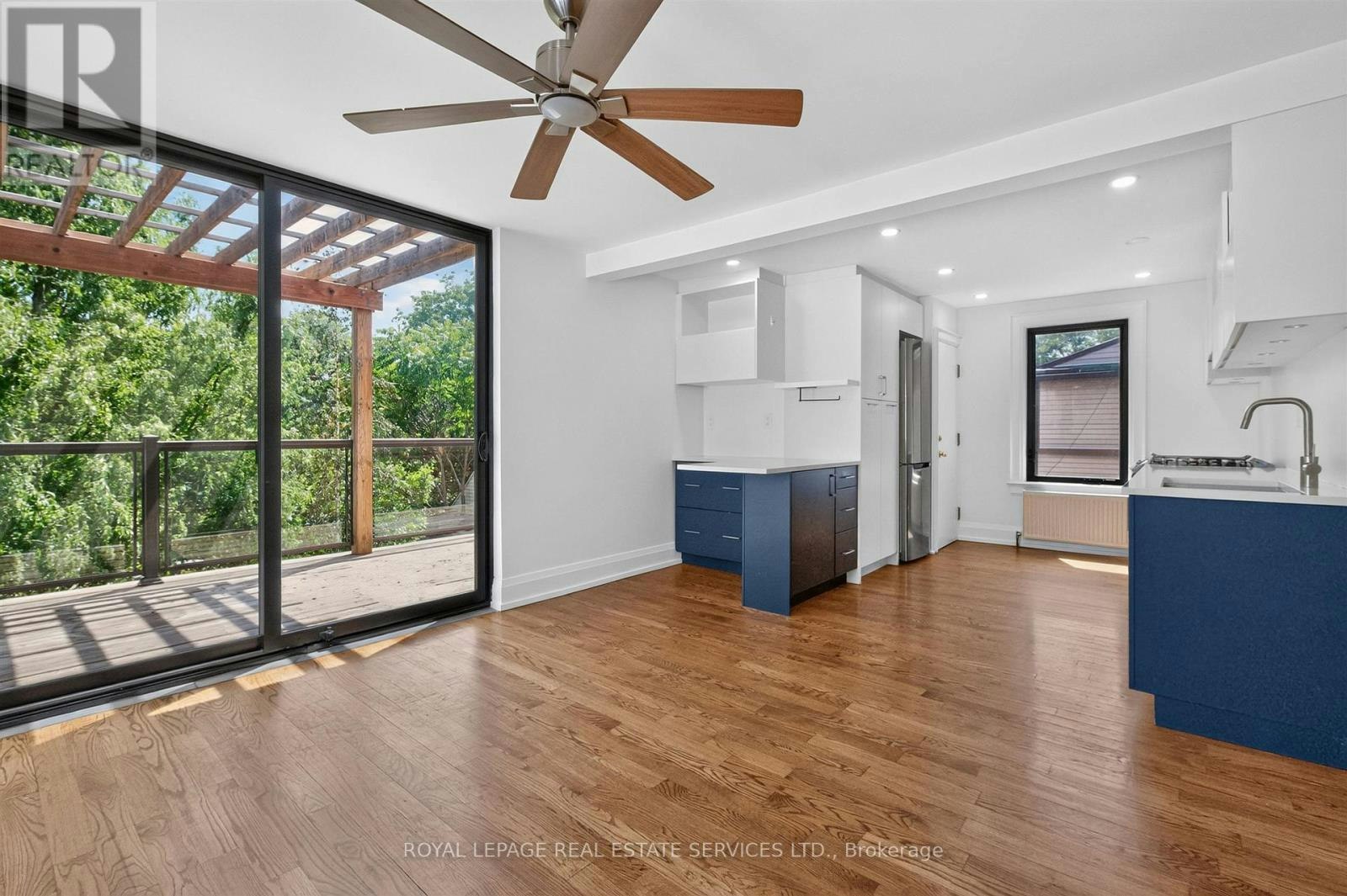 UPPER 2ND/3RD-27 St Johns Road, Toronto, ON, M6P 1T7 - 8