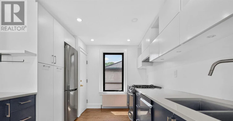 UPPER 2ND/3RD-27 St Johns Road, Toronto, ON, M6P 1T7 - 10