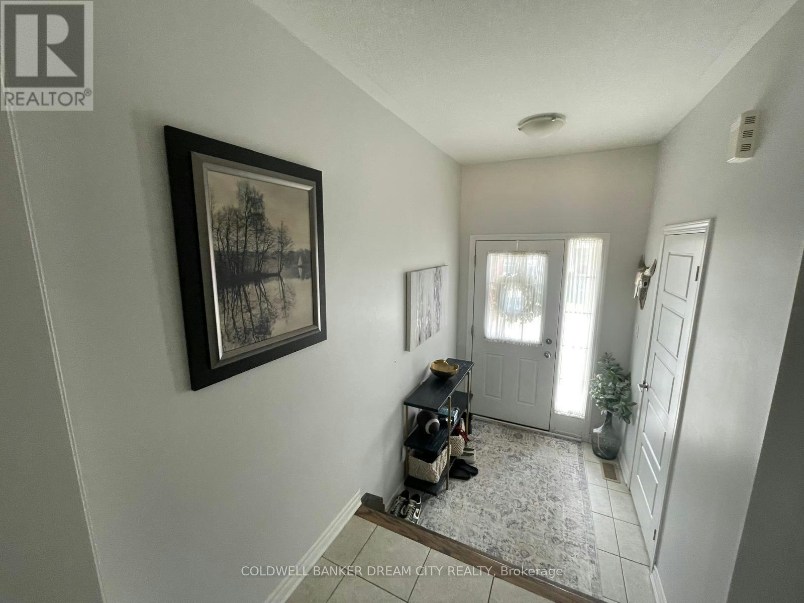 31-19 Ridge Road, Cambridge, ON, N3E 0C7 - 3