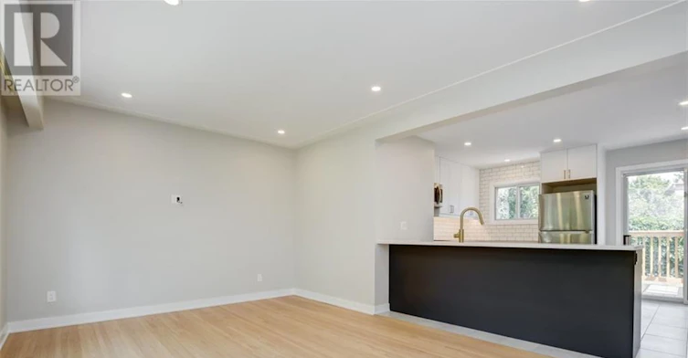 A-2173 Bingham Street, Ottawa, ON, K1G 2V6 - 8