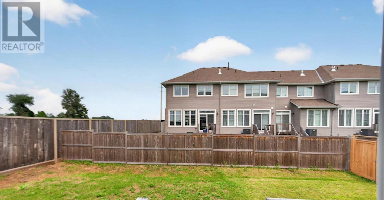 547 Muskari Street, Ottawa, ON, K1T 0S3 - 15