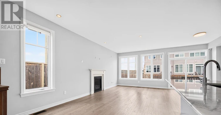 547 Muskari Street, Ottawa, ON, K1T 0S3 - 11