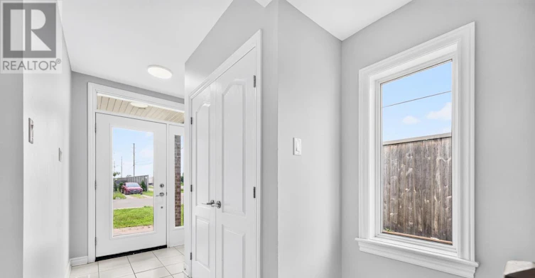 547 Muskari Street, Ottawa, ON, K1T 0S3 - 3