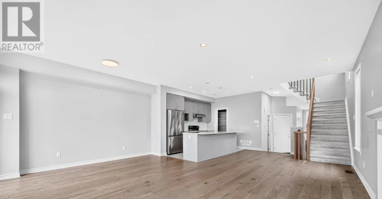 547 Muskari Street, Ottawa, ON, K1T 0S3 - 9