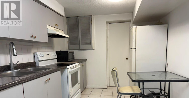ROOM-28 Conlins Road, Toronto, ON, M1C 1C3 - 4