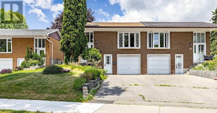150 Angus Drive, Toronto, ON, M2J 2X1