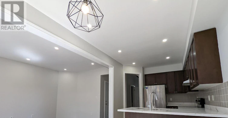 80 Brock Avenue, Markham, ON, L6C 0S9 - 4