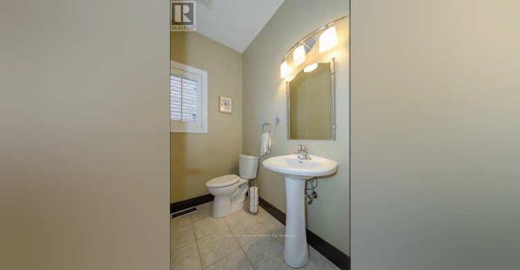30 Masters Green Crescent, Brampton, ON, L7A 3K6 - 6