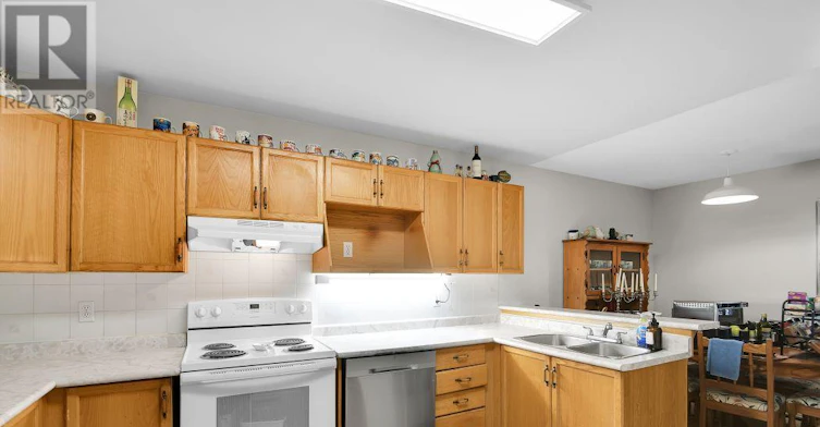 79 Hunters Glen Crescent, Ottawa, ON, K1T 3R1 - 13