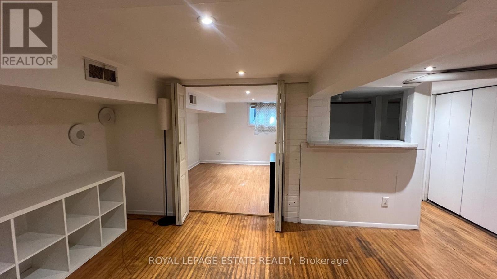 372 Victoria Park Avenue, Toronto, ON, M4E 3S8 - 8