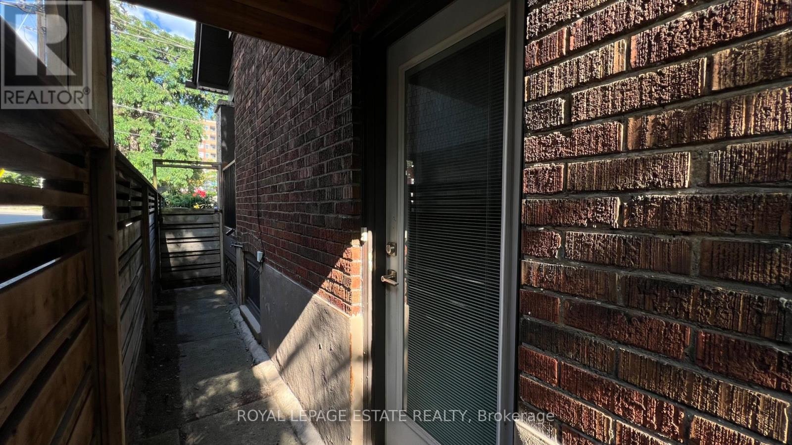 372 Victoria Park Avenue, Toronto, ON, M4E 3S8 - 3