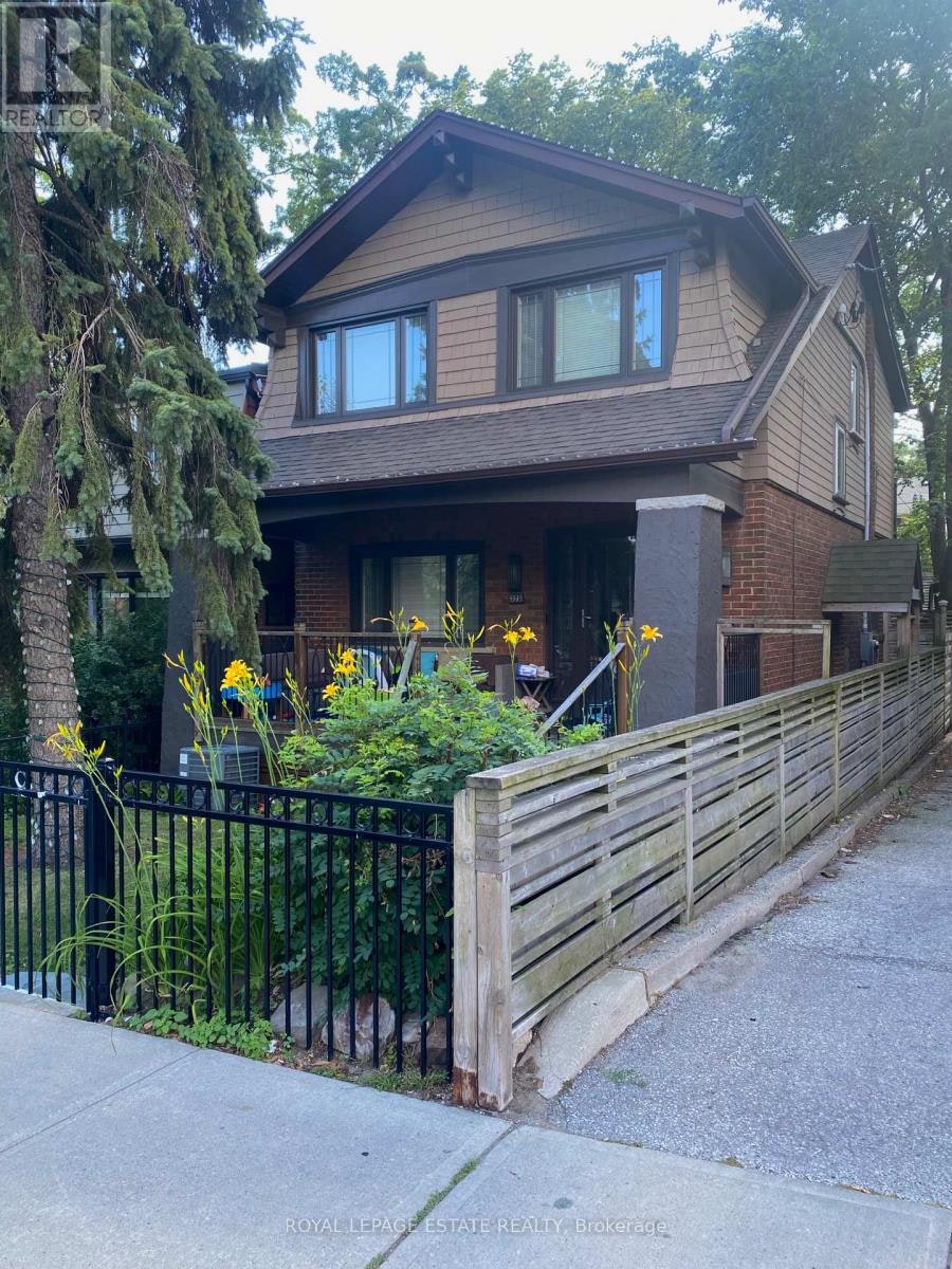 372 Victoria Park Avenue, Toronto, ON, M4E 3S8