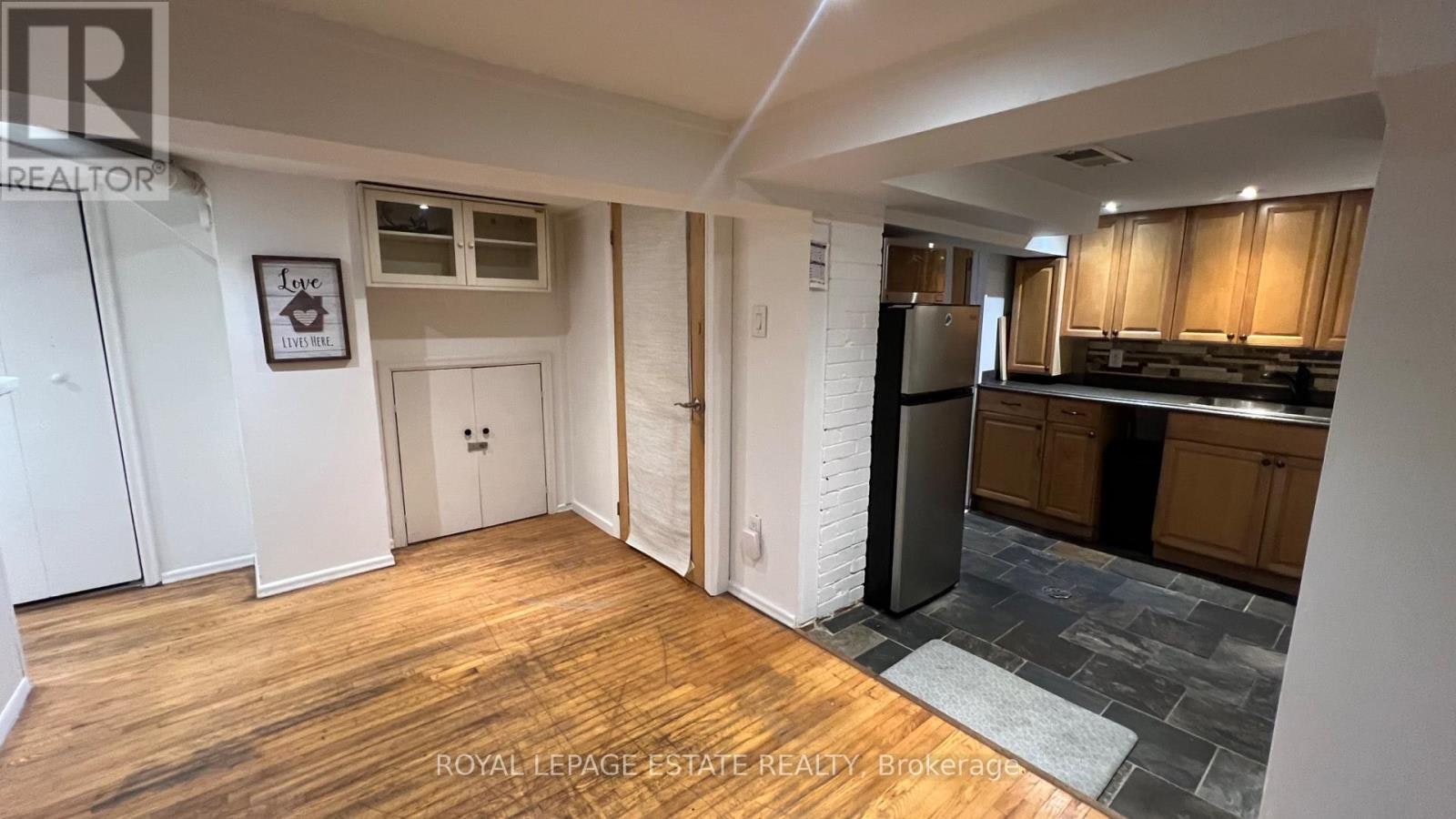 372 Victoria Park Avenue, Toronto, ON, M4E 3S8 - 7