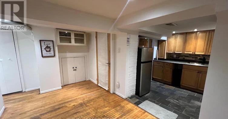 372 Victoria Park Avenue, Toronto, ON, M4E 3S8 - 7