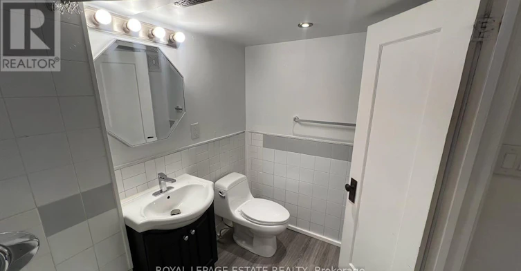 372 Victoria Park Avenue, Toronto, ON, M4E 3S8 - 15