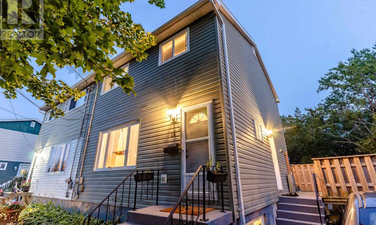 14 Huntingdon Drive