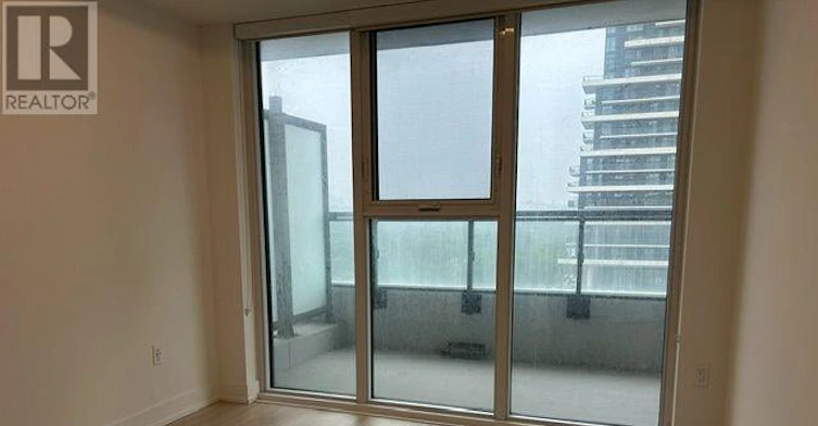 912-30 Inn ON The Park Drive, Toronto, ON, M3C 0P7 - 9