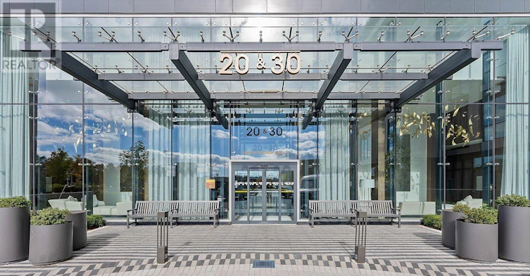 912-30 Inn ON The Park Drive, Toronto, ON, M3C 0P7 - 2