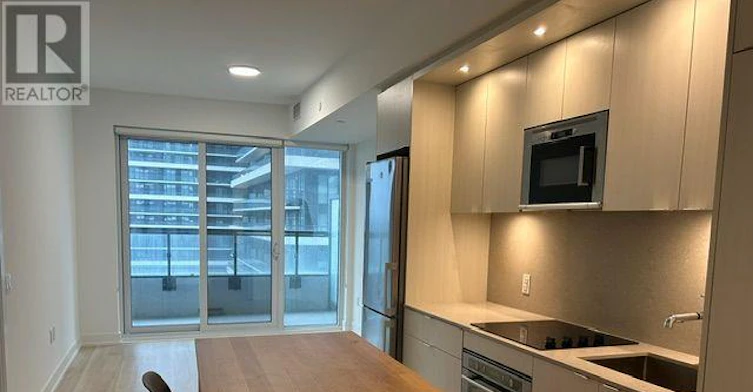 912-30 Inn ON The Park Drive, Toronto, ON, M3C 0P7 - 5