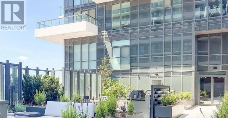 912-30 Inn ON The Park Drive, Toronto, ON, M3C 0P7 - 18