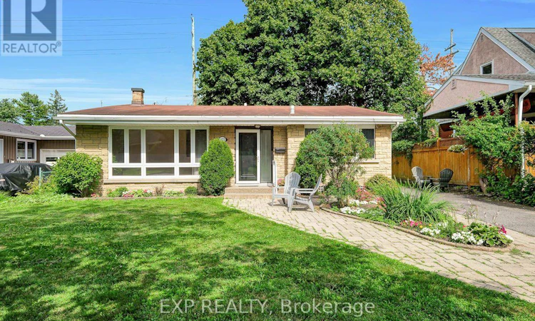 1473 Chomley Crescent