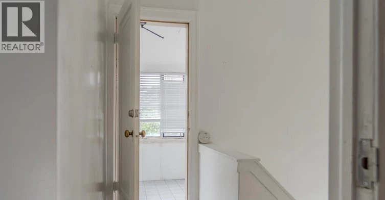 Upper-1652 Victoria Avenue, Windsor, ON, N8X 1P7 - 27