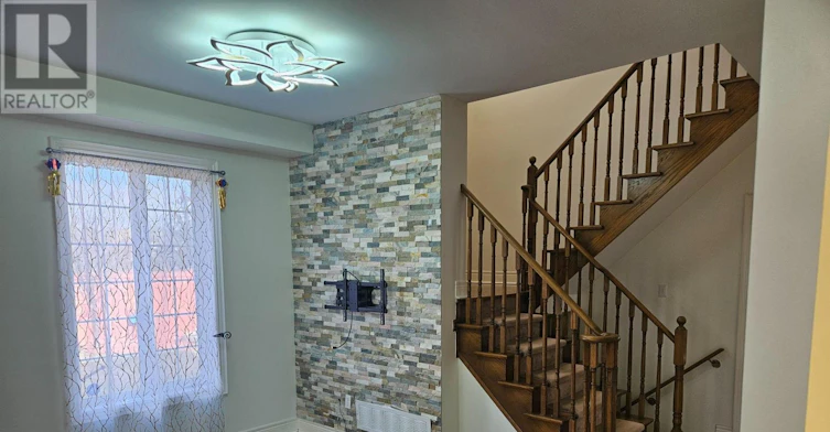 UPPER-3774 Arbourview Terrace, Mississauga, ON, L5M 7A8 - 2