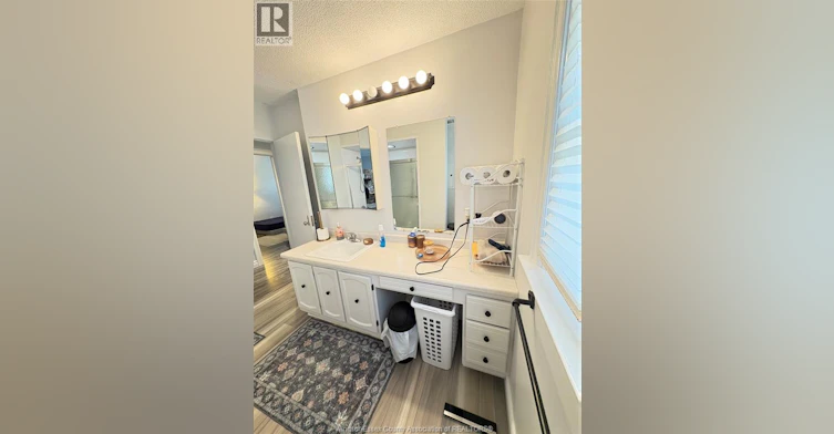 2437 Riverside Drive West, Windsor, ON, N9B 1B2 - 14