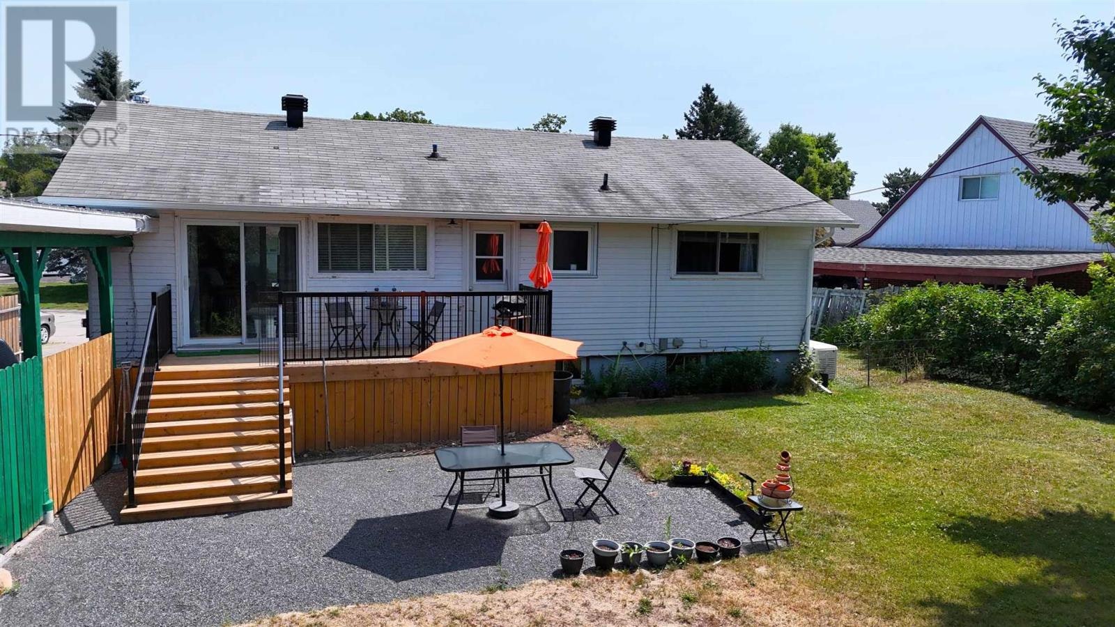 10 Blackwell Road, Elliot Lake, ON, P5A 1G5