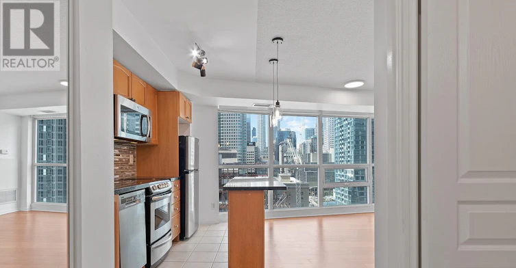 1504-18 Yonge Street, Toronto, ON, M5E 1Z8 - 2