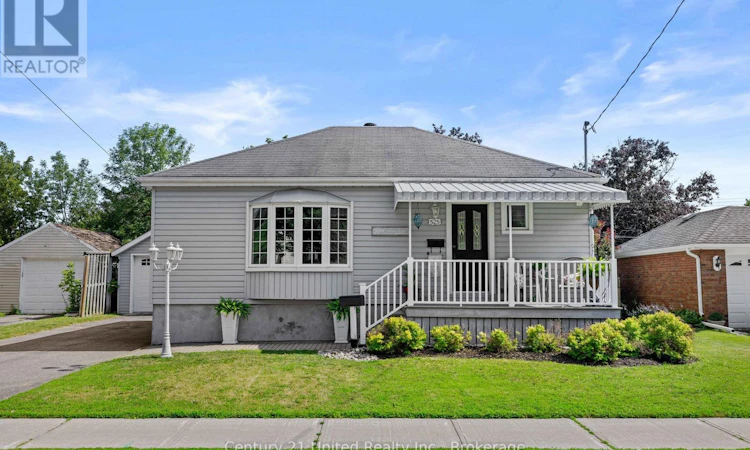 525 Howden Street