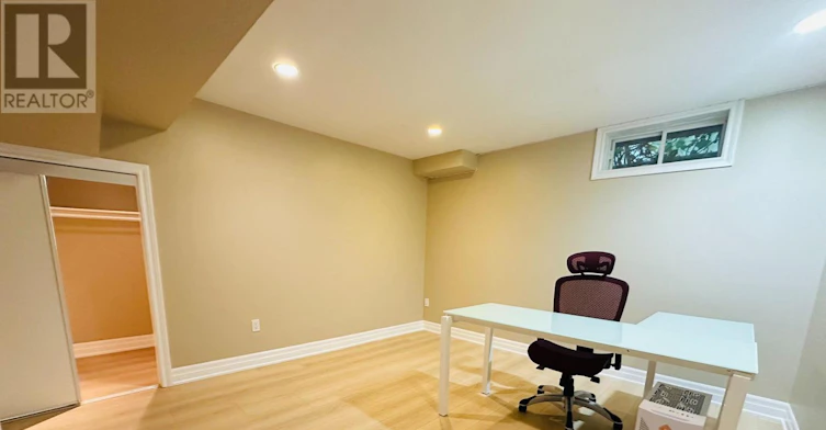 118 Fairglen Avenue, Toronto, ON, M1W 1A7 - 28