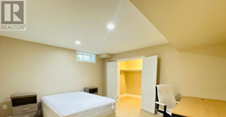 118 Fairglen Avenue, Toronto, ON, M1W 1A7 - 22