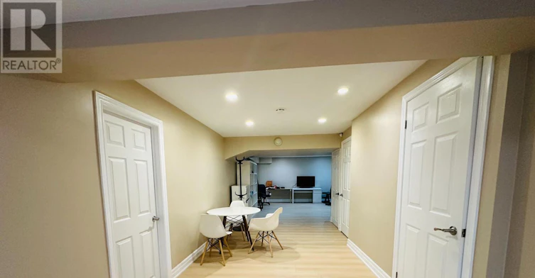 118 Fairglen Avenue, Toronto, ON, M1W 1A7 - 15